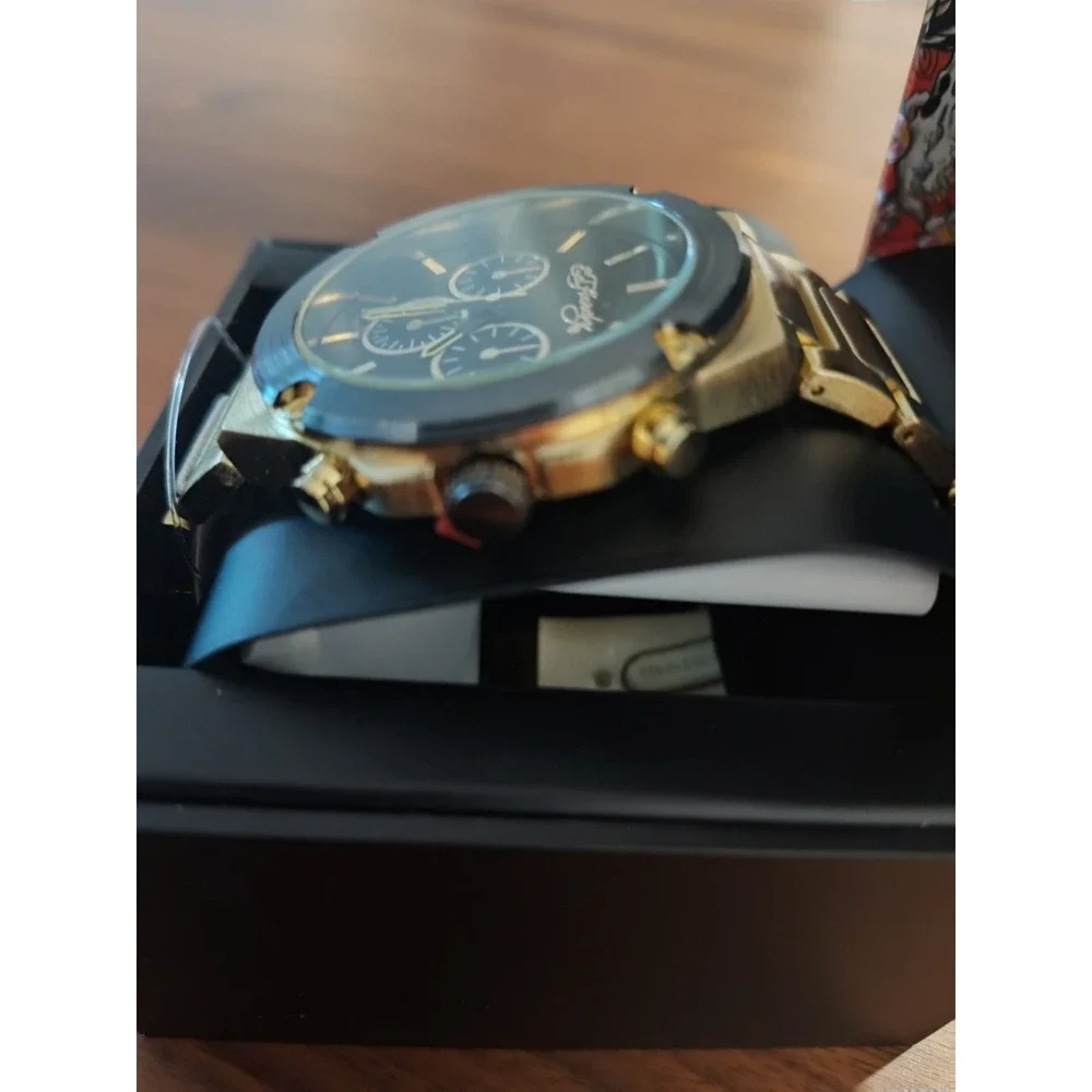 Ed Hardy Mens Gold Tone Chronograph Watch Black Dial‎ Stainless Steel Bracelet
